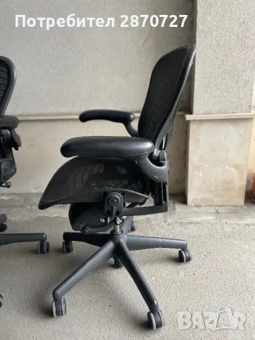 Ергономичен офис стол Herman Miller Aeron, снимка 3 - Столове - 44990300