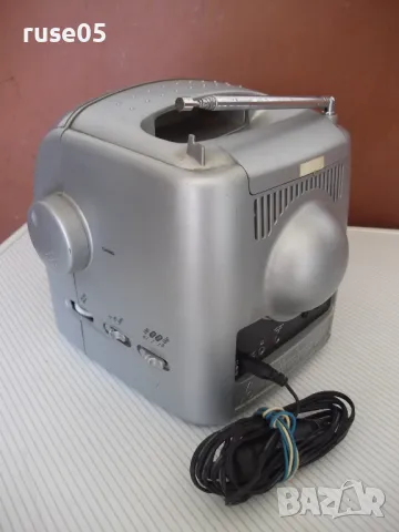 Телевизор черно-бял "UNITED - UTV8002R" с радио стар работещ, снимка 4 - Телевизори - 50336222