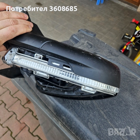 дясно огледало фолксваген ай ди 4 Volkswagen ID4 с камера