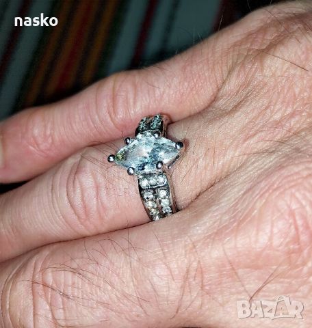 Дамски пръстен с циркони, снимка 11 - Антикварни и старинни предмети - 46418765