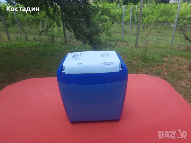 Хладилна чанта Waeco Cooly 12V  , снимка 1 - Хладилни чанти - 46216269
