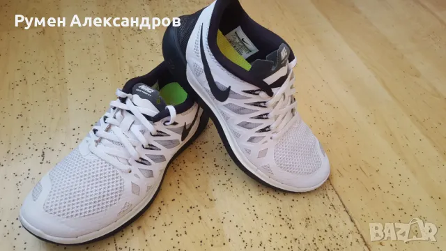 Като нови бели маратонки Nike Free 5.0 за момиче с р-р 38,5, снимка 3 - Маратонки - 47241341