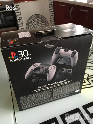 PlayStation 5 DualSense Edge 30th Anniversary Edition Нов, снимка 8 - PlayStation конзоли - 53053733