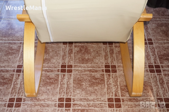 Кожен Люлеещ се Стол Jysk , снимка 13 - Столове - 52157912