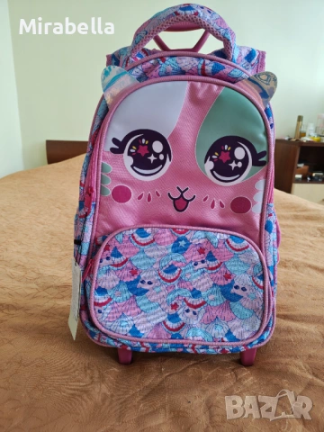 Детска раница с колелца и дръжка за теглене 
