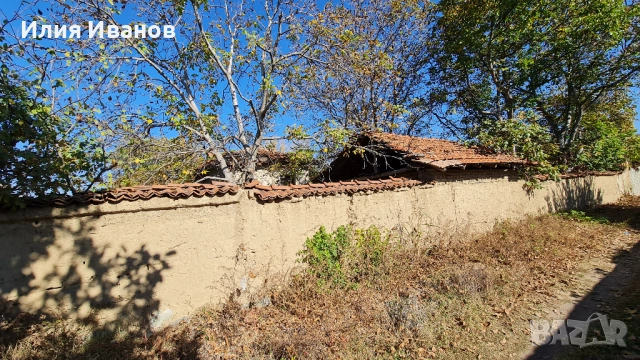 Продава КЪЩА с двор, снимка 10 - Къщи - 52005277