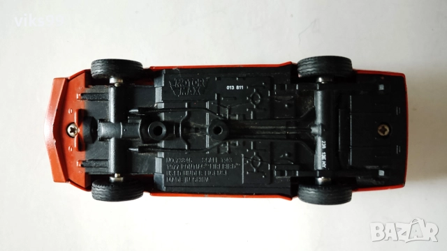 Pontiac Firebird Trans Am 1977 Motormax - Мащаб 1:43, снимка 9 - Колекции - 52790741