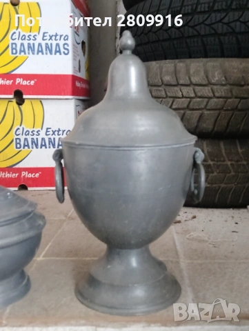 Цинкова урна-2бр., снимка 3 - Антикварни и старинни предмети - 53367835