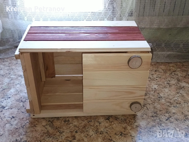 Удобна къщичка за домашни любимци