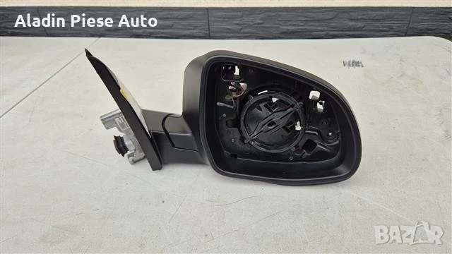 Корпус на дясното огледало за пътник BMW X5 с код на етикета 51168738354 