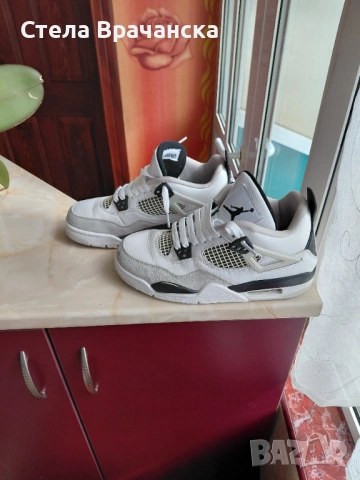 Продавам оригинални  Найк Джордан обувки 