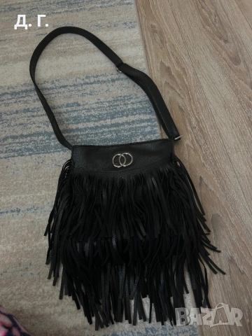 Дамска чанта с ресни