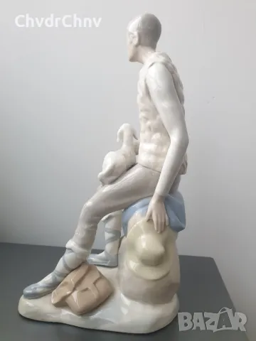 НАО ЛАДРО испанска порцеланова фигура на овчар-момче с агне/NAO Lladro статуетка 30см, снимка 3 - Колекции - 47077958