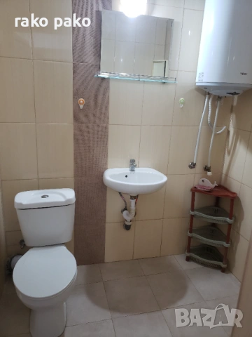 Давам напълно обзаведена таванска с климатик и гледка!, снимка 8 - Апартаменти - 53912878