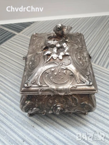 Малка стара ВМФ посребрена кутия за бижута Арт Нуво/WMF бижутерка 12x9x9см, снимка 4 - Антикварни и старинни предмети - 50524410