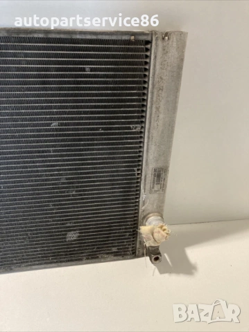 Радиатор за охлаждаща течност Behr за Volvo C70 2.4 бензин (2008) 3M51-8005-DA, снимка 2 - Части - 54020509