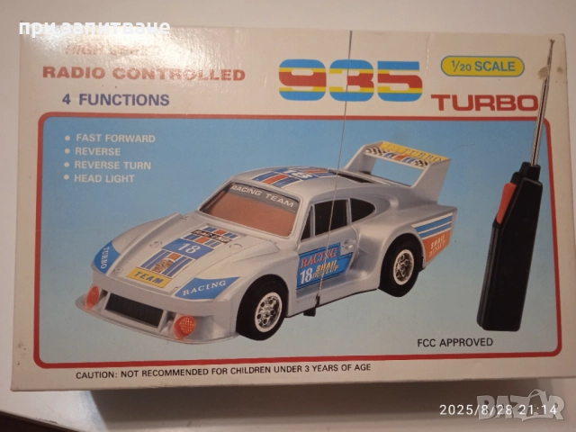 Стара играчка количка Porsche 935 turbo Radio- controlled, 1:20, работи,, снимка 4 - Колекции - 51527498