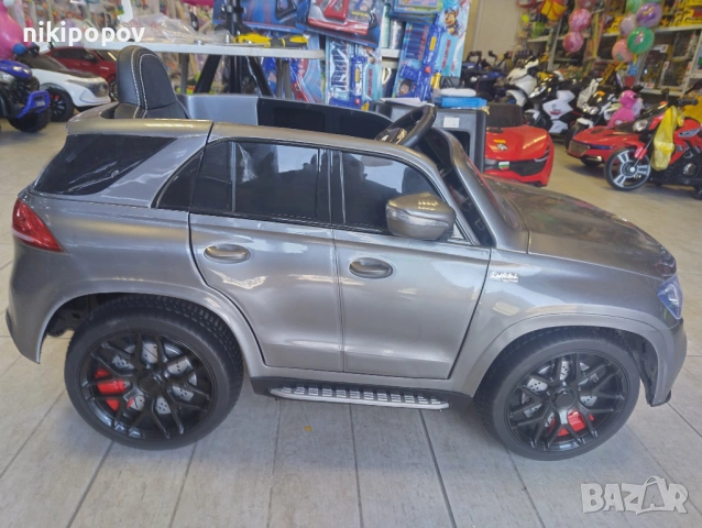 MERCEDES акумулаторен джип M CLASS сив, снимка 4 - Други - 53849630