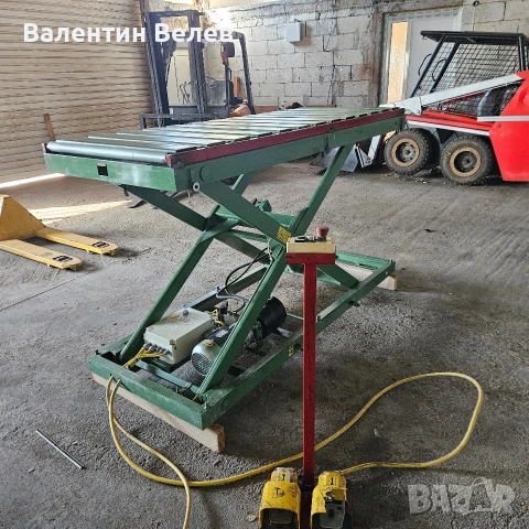 хидравлична рампа дължина 2000мм.ширина 800мм.височина 1150мм.тонаж 1500 кг.