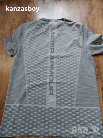Under Armour - страхотна мъжка тениска M КАТО НОВА, снимка 4 - Тениски - 50951691
