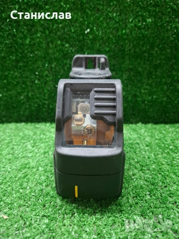Лазерен нивелир Dewalt DW088G, снимка 2 - Други инструменти - 54130634