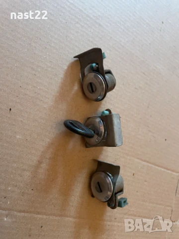 3.бр ключалки с ключ за Сузуки Самурай