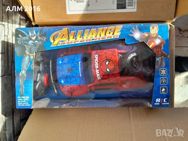 Джипа на Спайдърмен, с дистанционно, снимка 3 - Коли, камиони, мотори, писти - 52264278