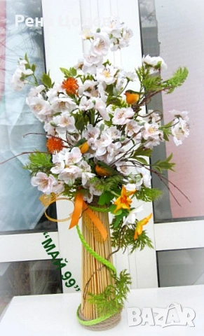 Пролетна украса във ваза с  врабчета