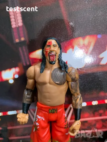 Екшън фигура WWE Jimmy Uso Джими Усо The Bloodline Battle Pack Mattel figure играчка, снимка 3 - Други - 49512745