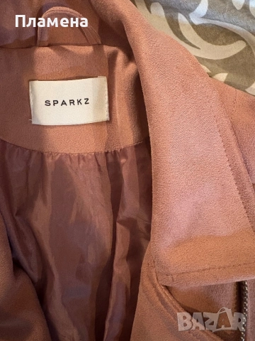 Дамско яке, снимка 3 - Якета - 52342911