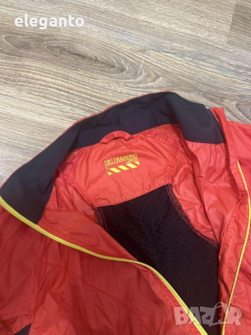 Дамска ветровка Helly Hansen Training Running Windrunner Jacket , L размер, снимка 7 - Якета - 51625161