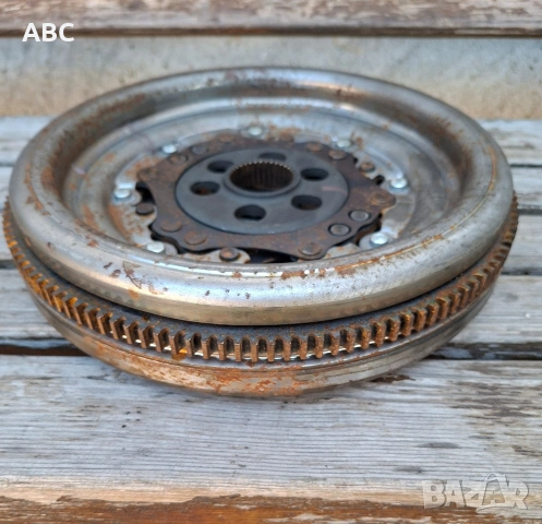 Маховик от 6 степенно DSG VW TOURAN 2.0 tdi 140кс , снимка 5 - Части - 51543608