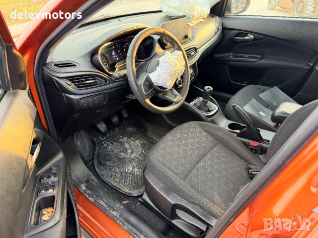 Fiat Tipo City Cross 1.0 TGDI 100 кс., двигател 55282151 / HXN1A, скоростна кутия 46347503 5 ск., 40, снимка 9 - Автомобили и джипове - 53727829