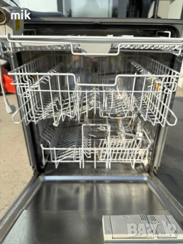 Съдомиялна за пълно вграждане  Миеле, снимка 5 - Съдомиялни - 50632908