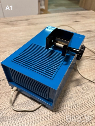 Прожекционен апарат /Диапроектор/ със 14 филмчета, снимка 5 - Антикварни и старинни предмети - 52457385