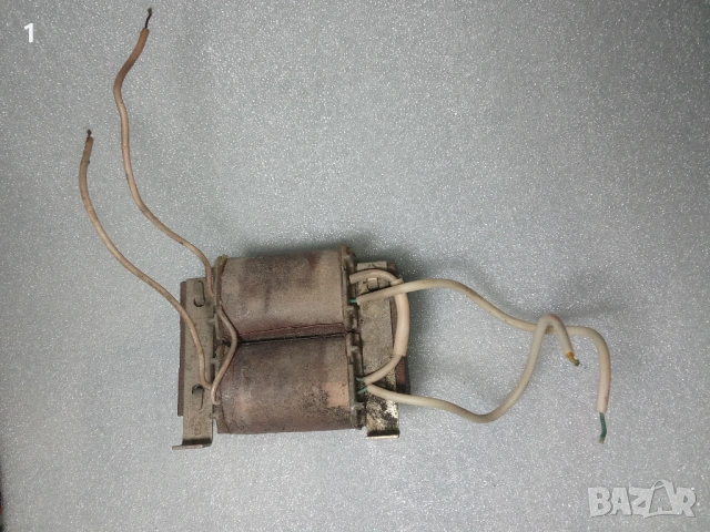 Захранващ трансформатор