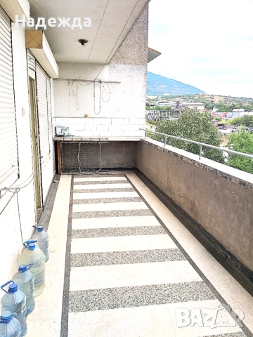 ПРОДАВА СЕ АПАРТАМЕНТ В ГРАД КАРЛОВО, снимка 2 - Апартаменти - 52819260