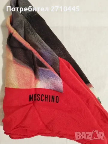 Тънък шал Moschino с десен 

, снимка 3 - Шалове - 46947751