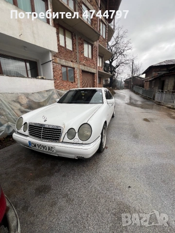 Мерцедес Е 220 1998 На Части , снимка 3 - Автомобили и джипове - 53588663