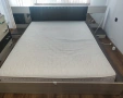 Спалня с матрак и нощни шкафчета , снимка 1