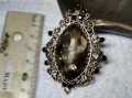 ЕФЕКТНА КРИСТАЛНА ФИЛИГРАНЕН СТИЛ СРЕБРИСТА РЕТРО АРТ БРОШКА 41602, снимка 8