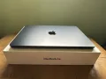 MacBook Air 2022 13, M2, 256 GB SSD, 8 GB RAM, снимка 1