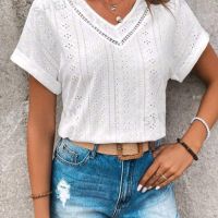 Бяла блузка-размер М , снимка 1 - Тениски - 45405927