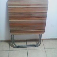 Дървена     сгъваема      маса    и     два  стола 50  см  .    /  80  см  .   /  предлагам  , снимка 3 - Маси - 45715928