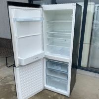 Черен Хладилник с фризер Bosch 170 см, снимка 4 - Хладилници - 45449692