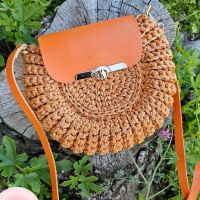 Ръчно плетена дамска чанта модел Орео, снимка 2 - Чанти - 45173499