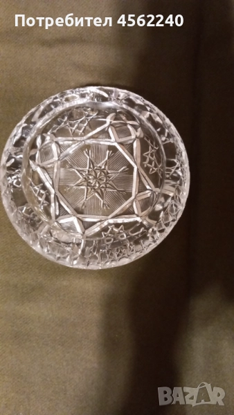 Кристален пепелник с богата резба, снимка 1