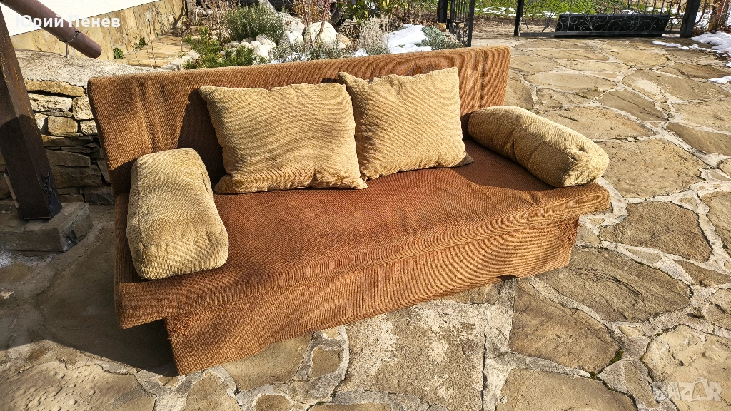 Подарявам диван, който става и за легло, снимка 1