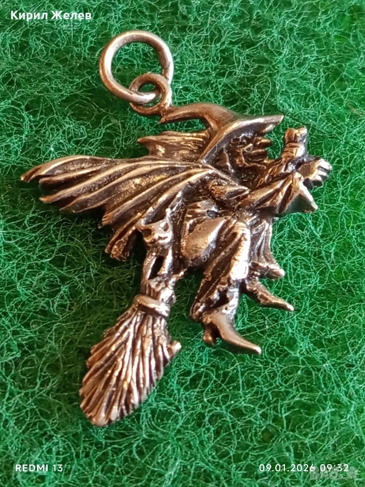 Дизайнерски сребърен медальон Вещица Баба Яга майсторска ръчна изработка 52562, снимка 1