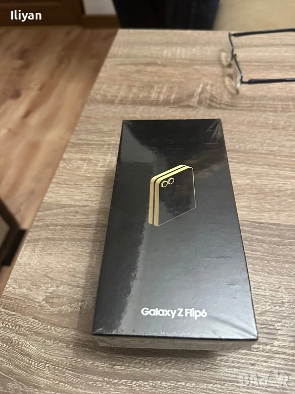 Samsung Galaxy Z Flip 6, снимка 1
